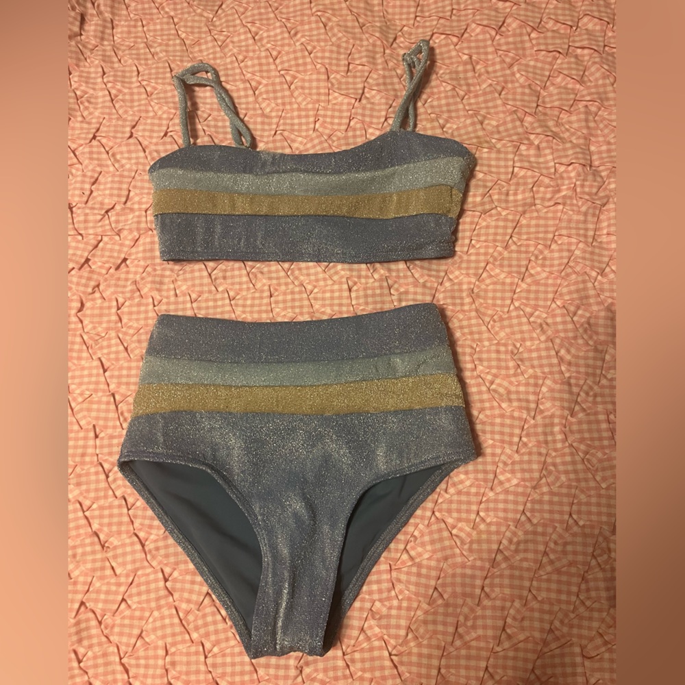 Elysiian Swim Suit! XS. Metallic Glitter. So so cute! True to size.